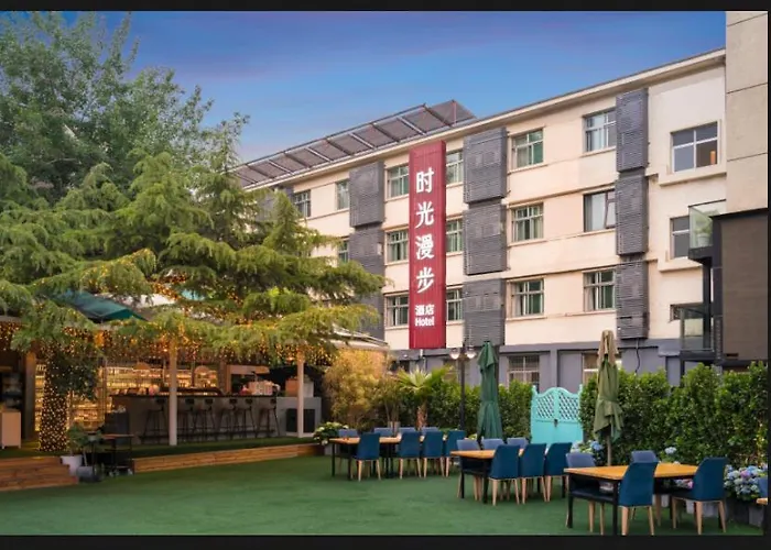 Nostalgia Hotel Beijing- Yonghe Lama Temple