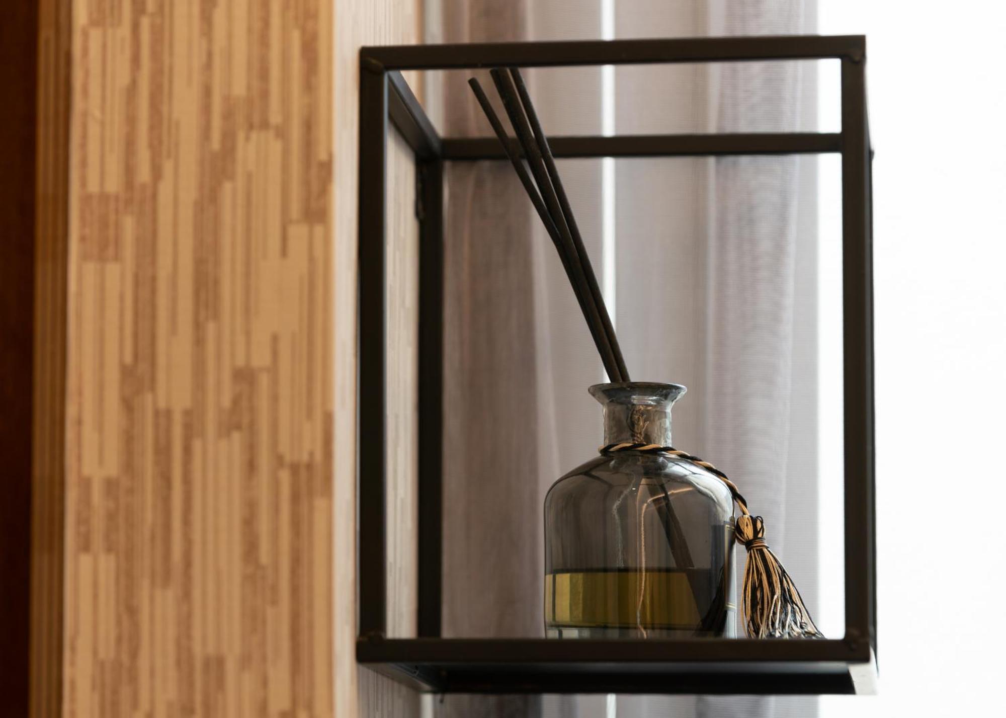 Time Traveller Hotel- Near Yonghe Temple, Ghost Street, Beihai Park, Jingshan Park, Drum Tower, Houhai Bar Street, Tian'anmen Square, Located In Traditional Hutongs, 5 Minutes Away From Subway, Free Laundry Serive Khách sạn Bắc Kinh