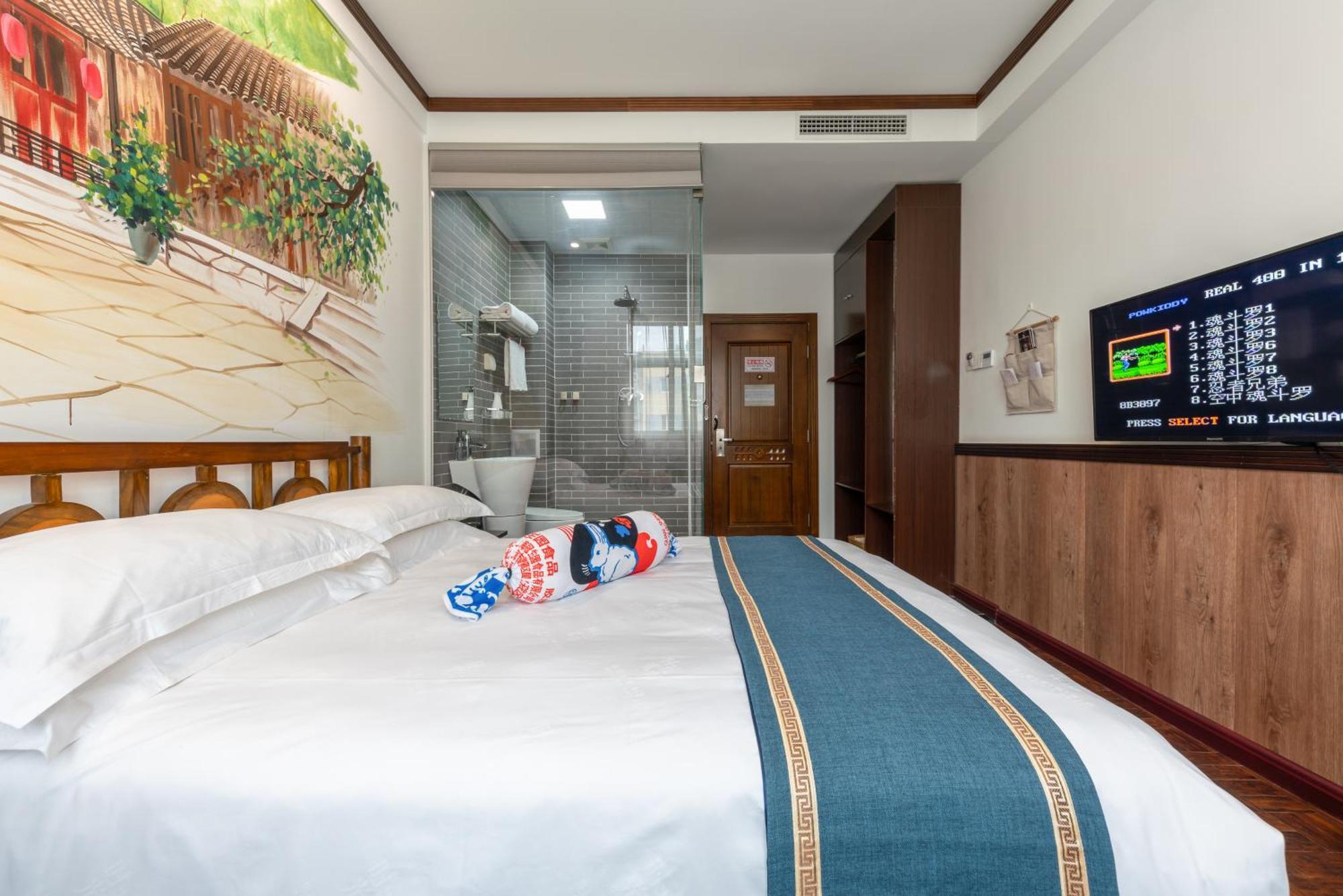 Khách sạn Time Traveller Hotel- Near Yonghe Temple, Ghost Street, Beihai Park, Jingshan Park, Drum Tower, Houhai Bar Street, Tian'anmen Square, Located In Traditional Hutongs, 5 Minutes Away From Subway, Free Laundry Serive Bắc Kinh