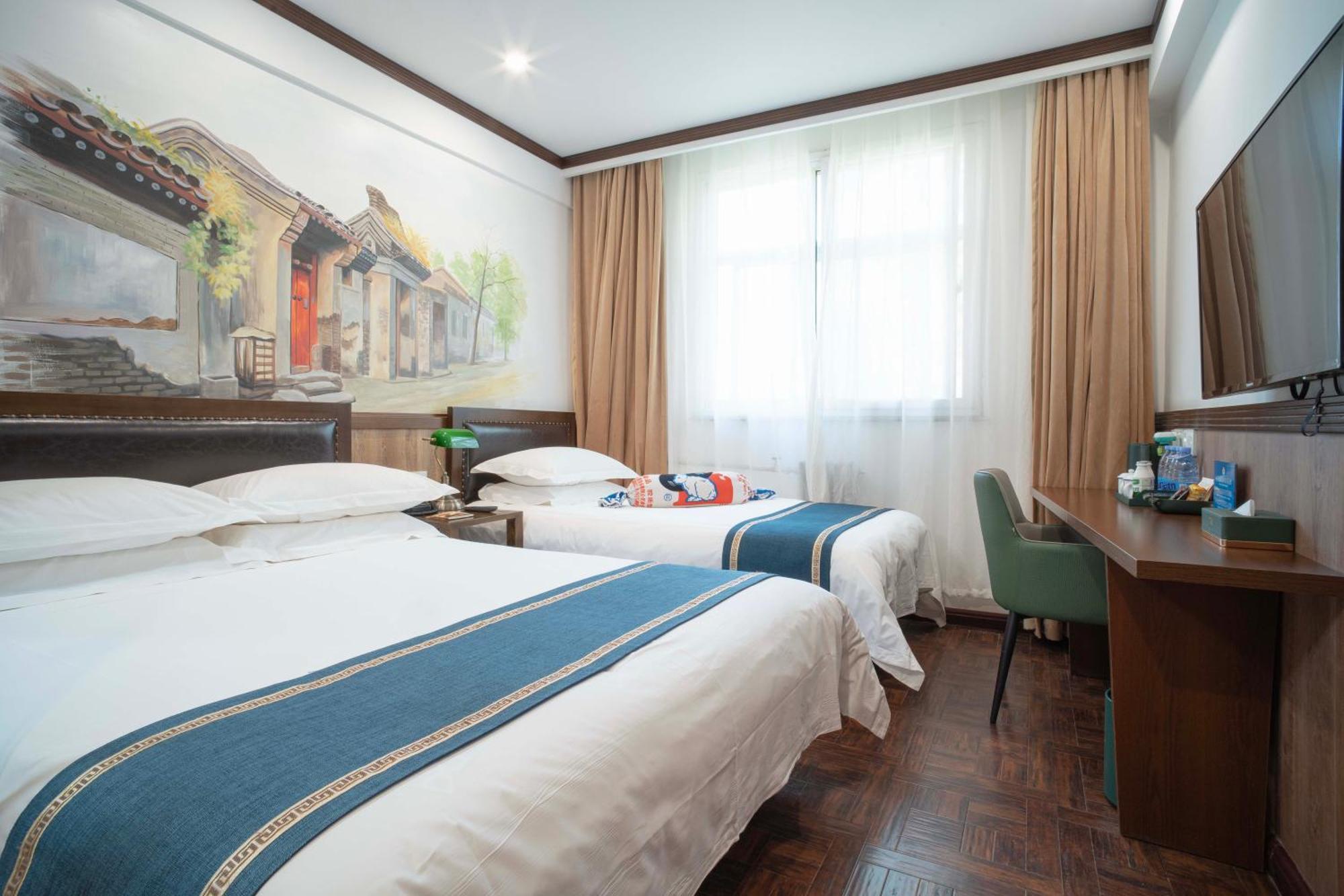 Time Traveller Hotel- Near Yonghe Temple, Ghost Street, Beihai Park, Jingshan Park, Drum Tower, Houhai Bar Street, Tian'anmen Square, Located In Traditional Hutongs, 5 Minutes Away From Subway, Free Laundry Serive Khách sạn