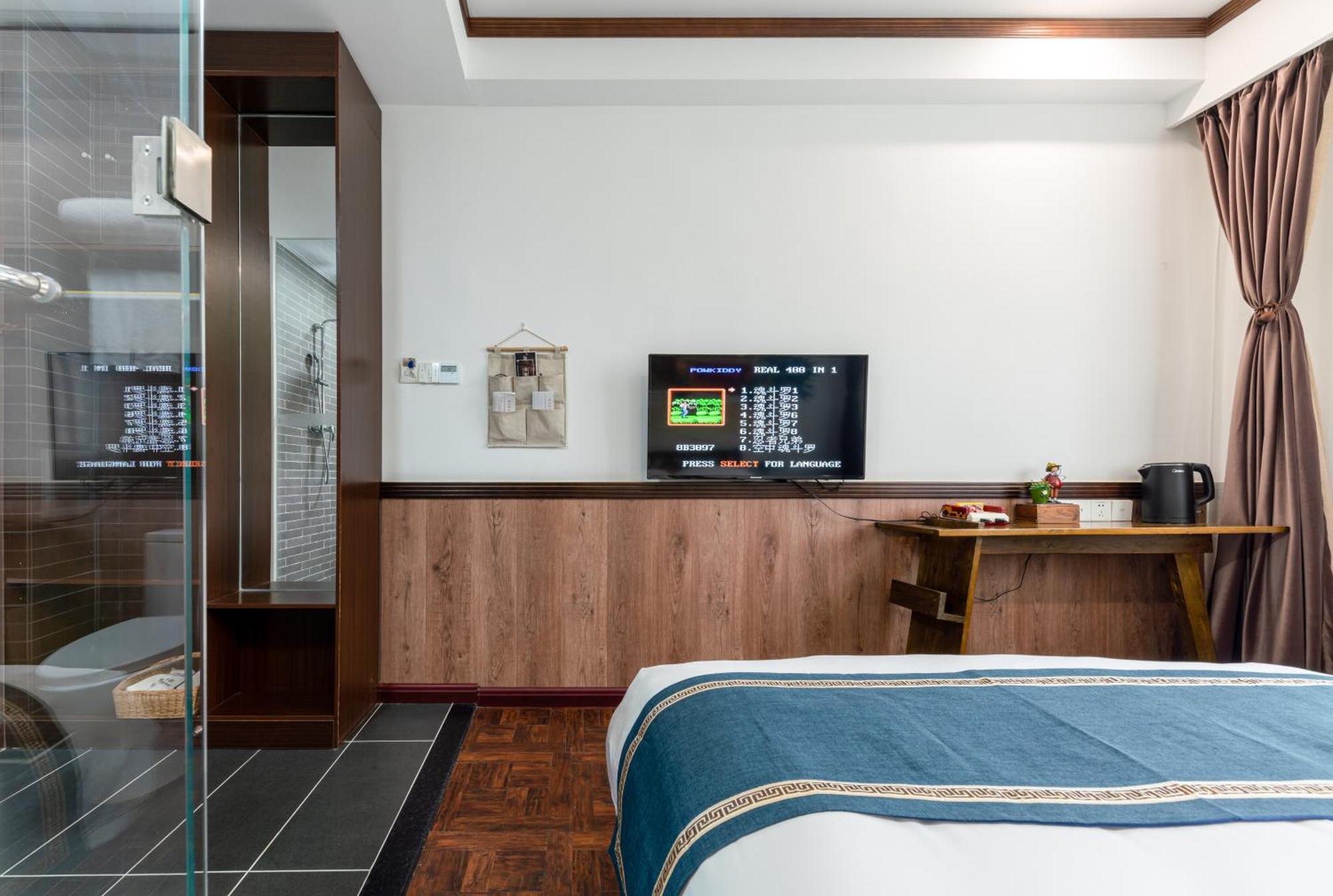 Time Traveller Hotel- Near Yonghe Temple, Ghost Street, Beihai Park, Jingshan Park, Drum Tower, Houhai Bar Street, Tian'anmen Square, Located In Traditional Hutongs, 5 Minutes Away From Subway, Free Laundry Serive 3*