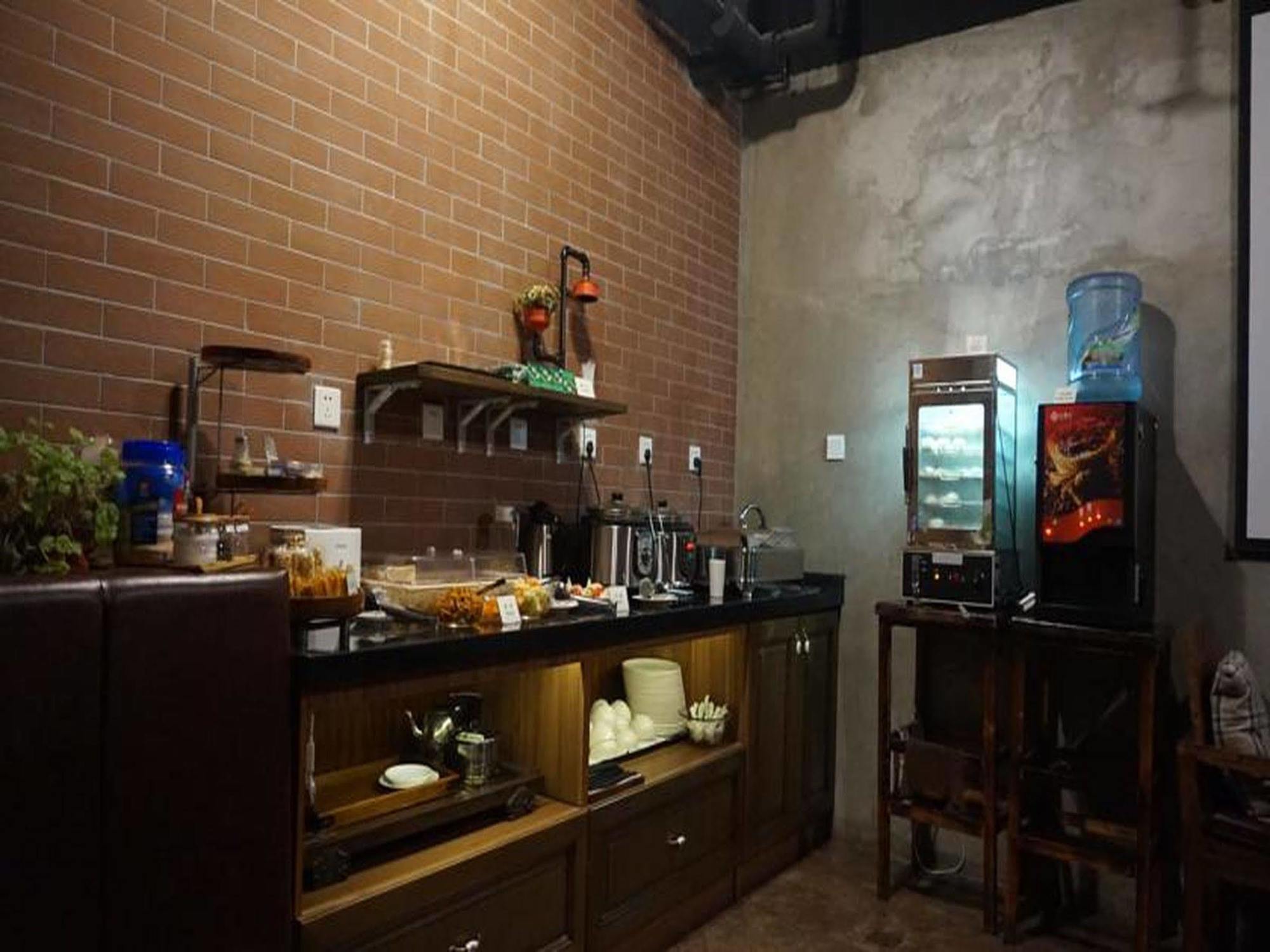 Nostalgia Beijing- Yonghe Temple Hotel