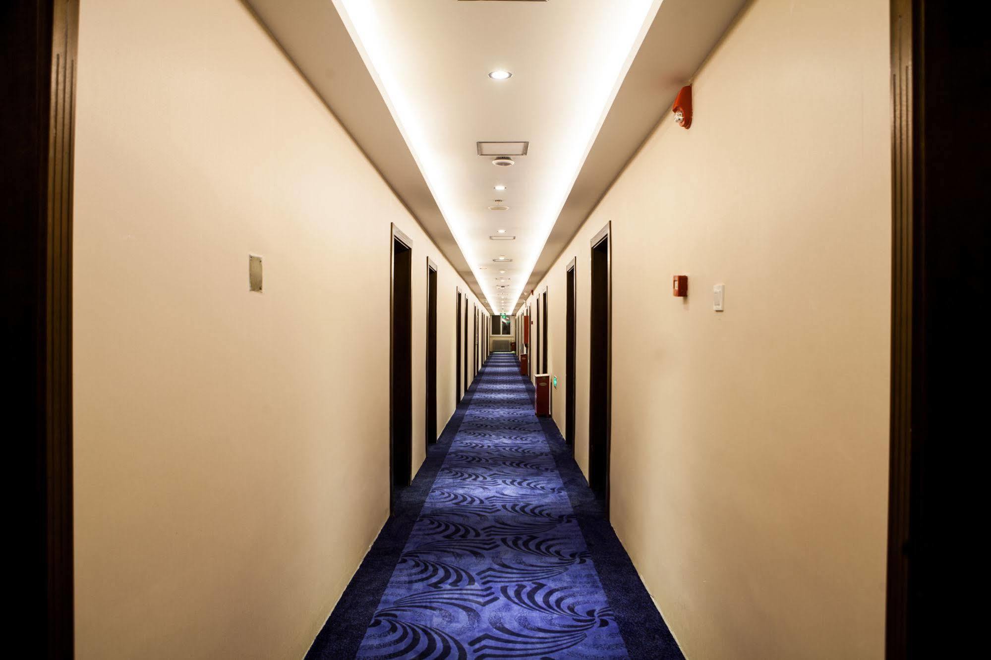 Hotel Nostalgia Beijing- Yonghe Temple 3*