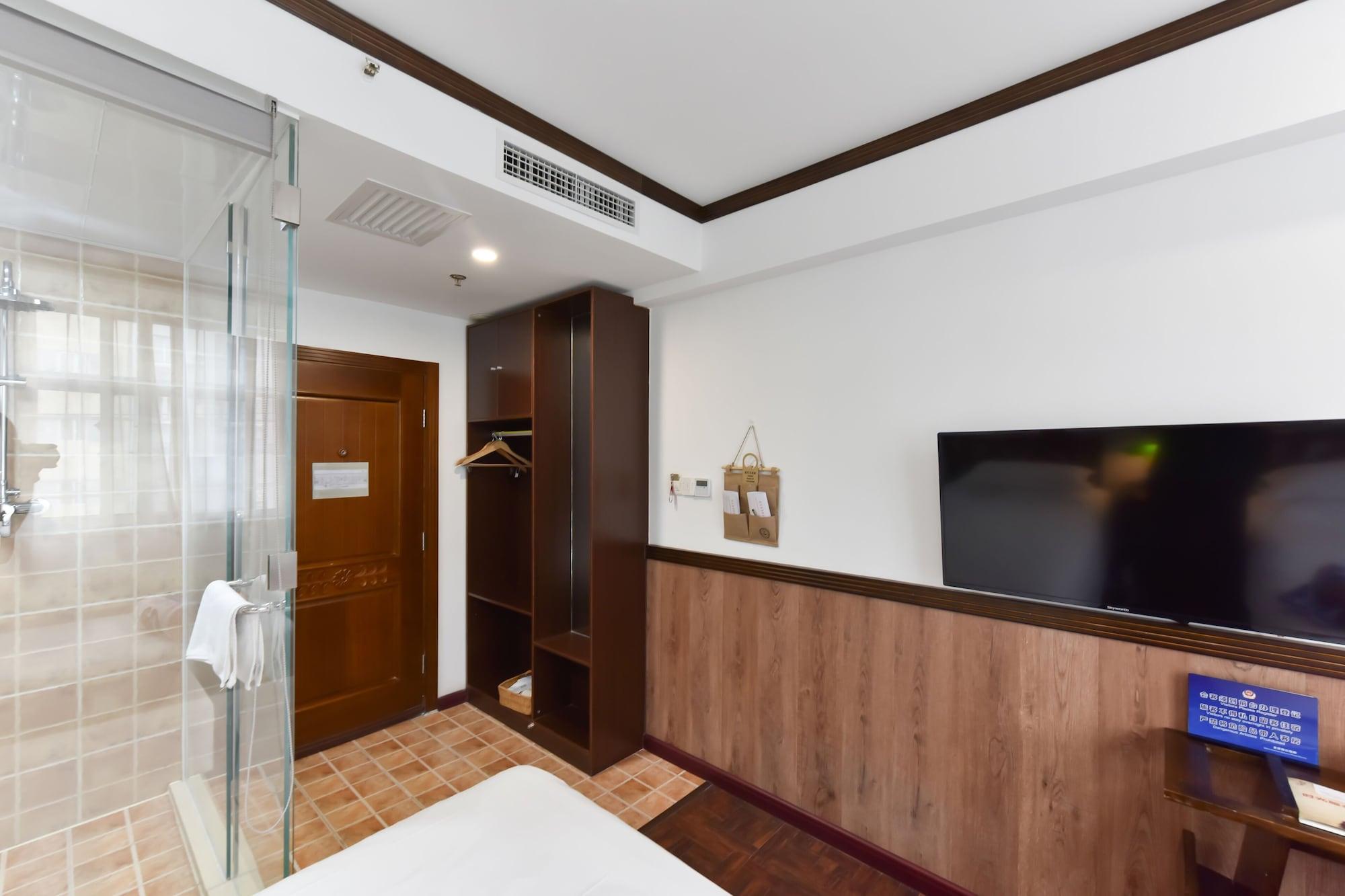 Nost Algia Hotel - Near Beijing Yonghe Lama Temple, Ghost Street, Beihai Park, Jingshan Park, Drum Tower, Houhai Bar Street, Tian'Anmen Square, Located In Beijing Traditional Hutongs, 5 Minutes Away From Subway, Free Laundry Serive Beijing