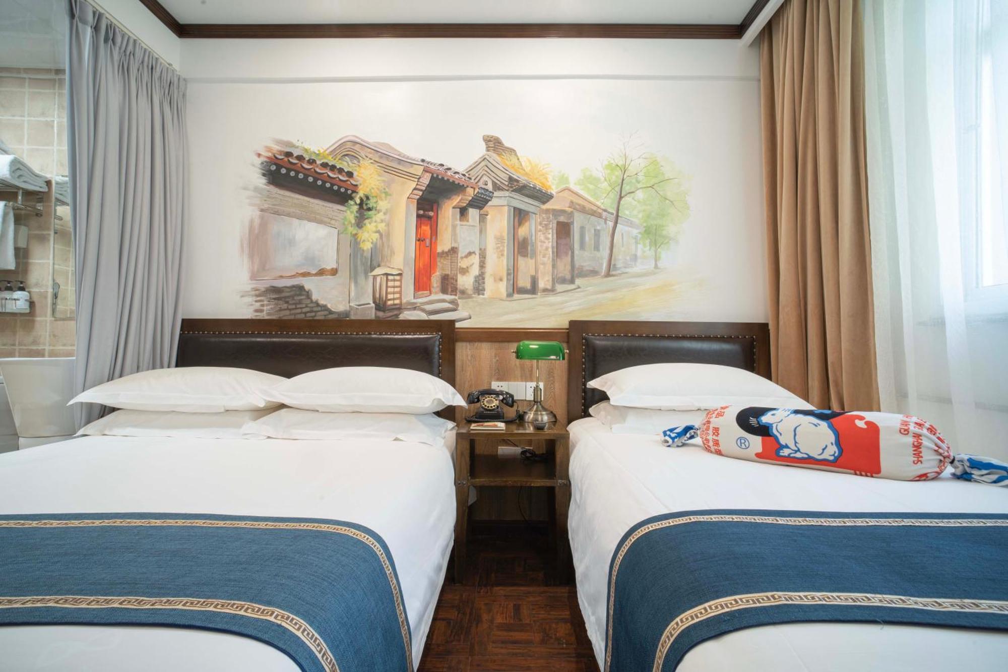 Nost Algia Hotel - Near Beijing Yonghe Lama Temple, Ghost Street, Beihai Park, Jingshan Park, Drum Tower, Houhai Bar Street, Tian'Anmen Square, Located In Beijing Traditional Hutongs, 5 Minutes Away From Subway, Free Laundry Serive 3* Beijing