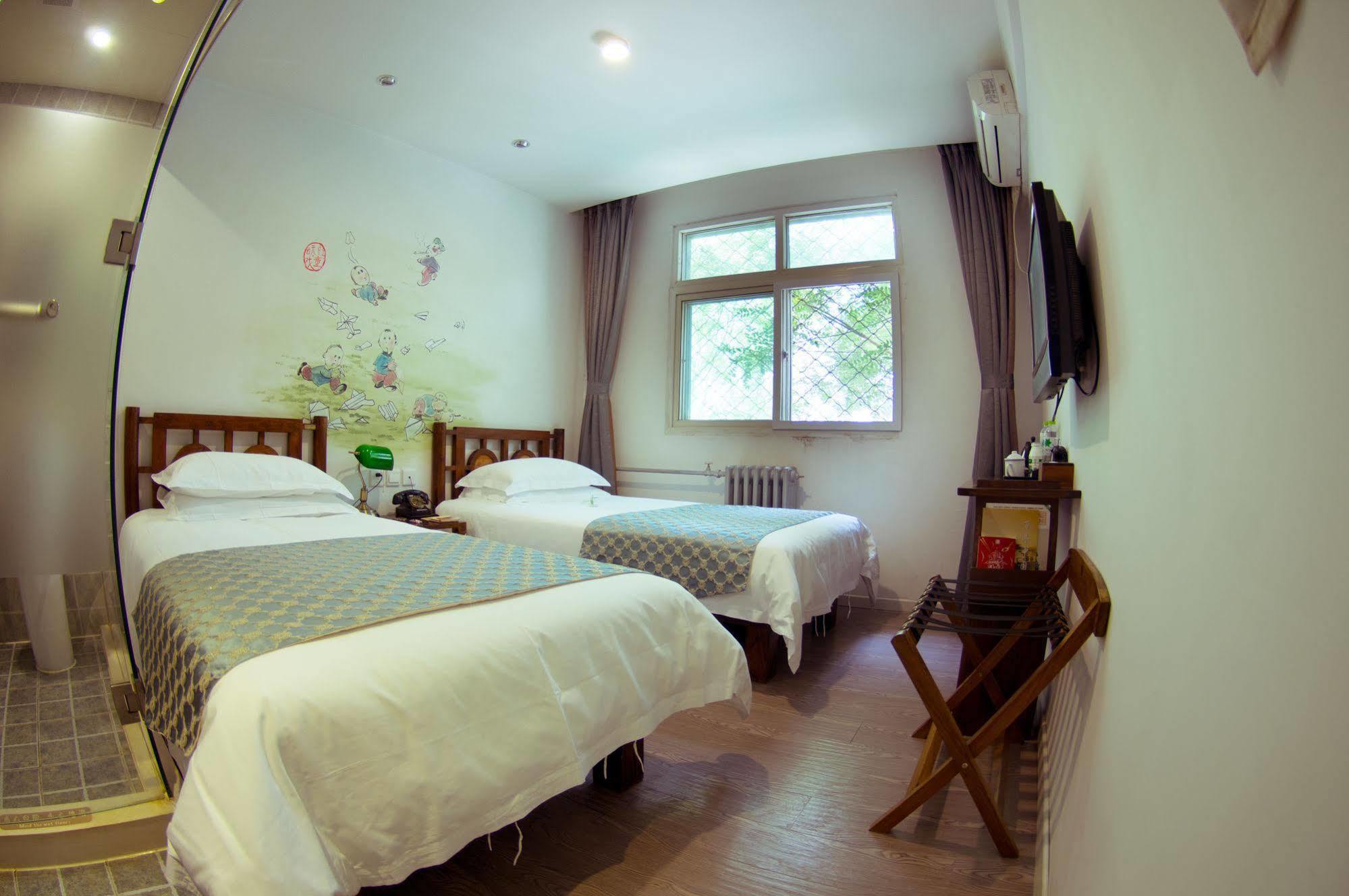 Nost Algia Hotel - Near Beijing Yonghe Lama Temple, Ghost Street, Beihai Park, Jingshan Park, Drum Tower, Houhai Bar Street, Tian'Anmen Square, Located In Beijing Traditional Hutongs, 5 Minutes Away From Subway, Free Laundry Serive Hotel